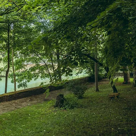Апартаменты Les De L'ile Barbe