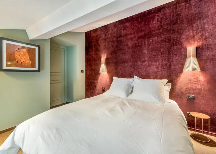 Les De L'ile Barbe Отель 5*